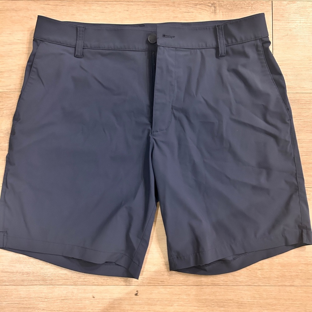 Rhône resort short. 8”